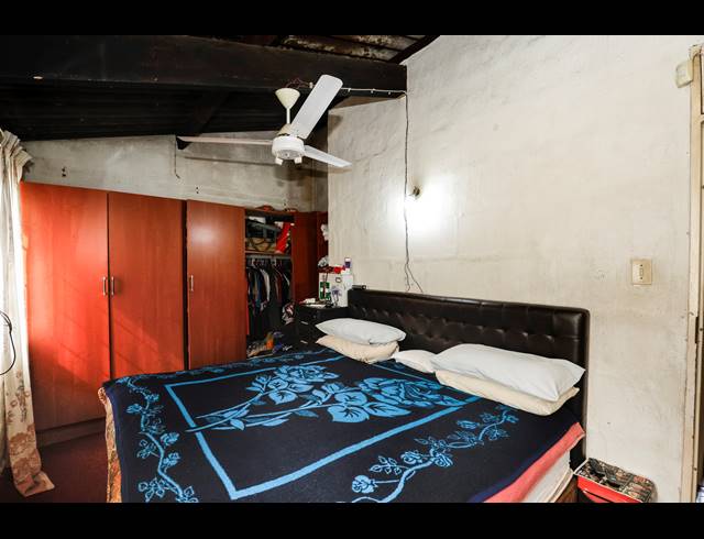 2 BEDROOM FREEHOLD FOR SALE IN EASTBURY